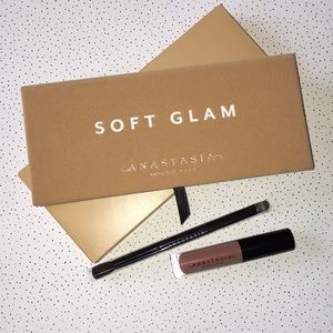 EUC Soft Glam + New Gloss! Anastasia Beverly Hills